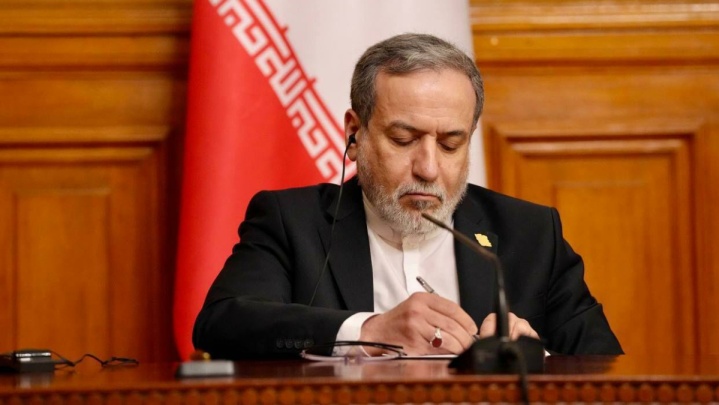 هشدار عراقچی به ترامپ: توافق شرافتمندانه یا شکست راهبردی