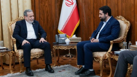 دیدار رئیس مرکز ملی فضای مجازی با وزیر امور خارجه
