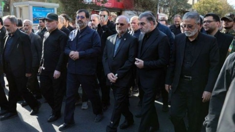 پشتیبانی از نیروهای مسلح و مدیریت اقتصاد، ۲ اولویت اصلی دولت