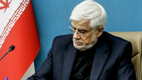 عارف: زمینه تحصیل دختران محجبه آذربایجانی فراهم شود