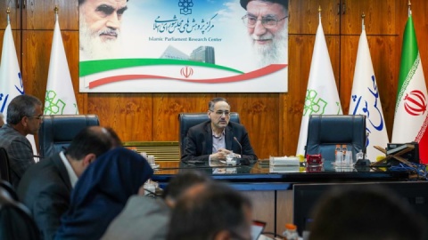 حضور بیش از ۲ هزار شرکت بخشی عمومی در اقتصاد ایران