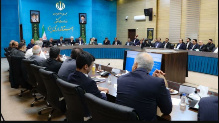 عارف: بخش خصوصی محور اصلی توسعه کشور است